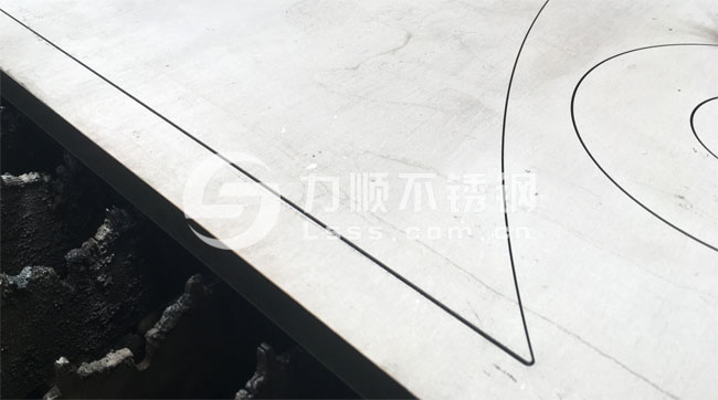 力順不銹鋼:激光切割厚板成品，受客戶好評(píng)
